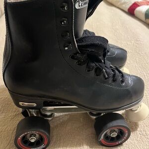 Chicago Black Roller Skates